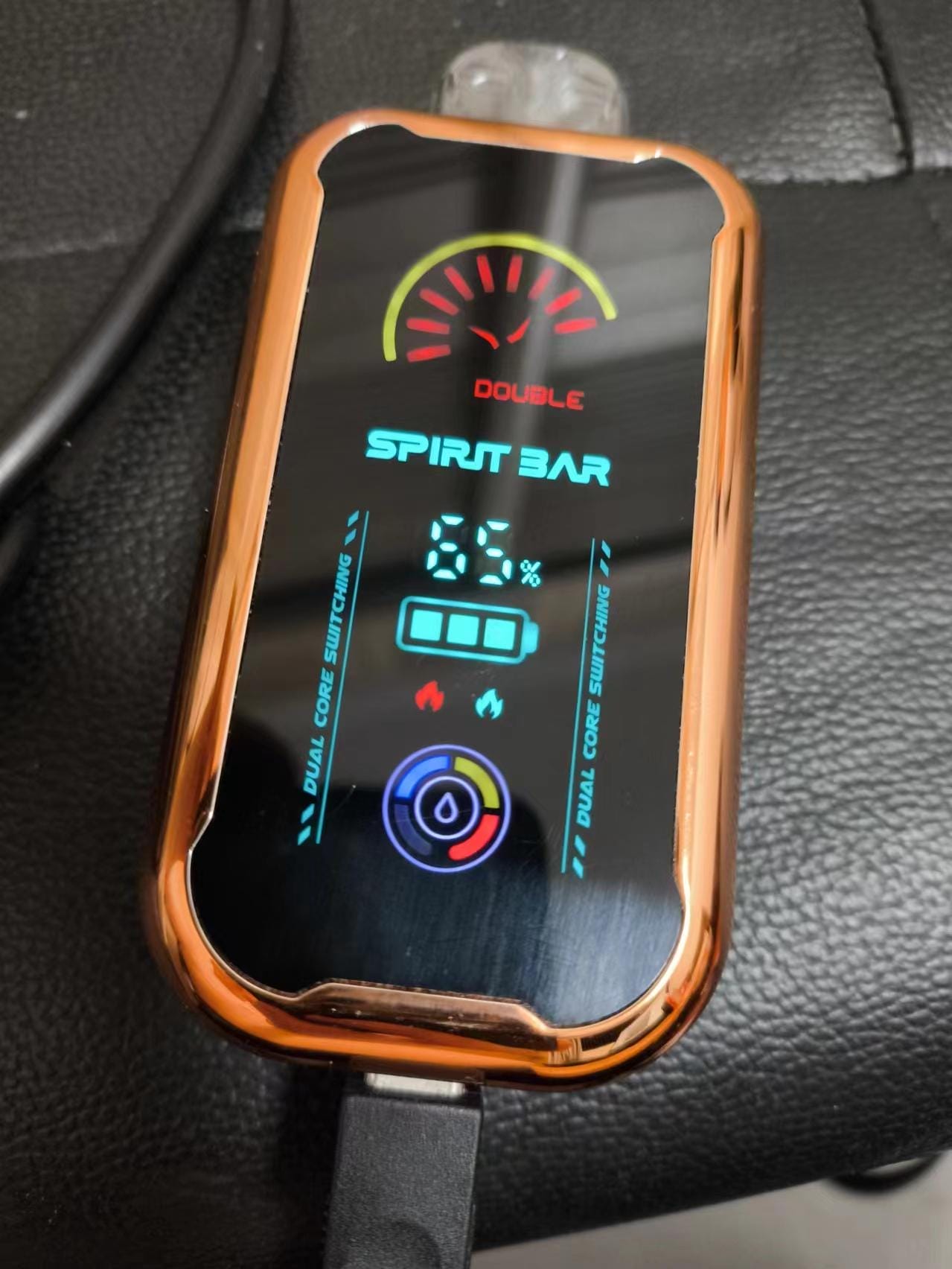 A vape screen displaying a battery indicator with segmented bars, showing remaining charge.